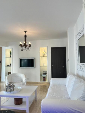 KYMA DELUXE SEA FRONT APARTMENTS